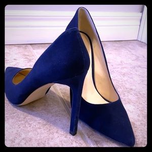 Nine West velvet heels size 11